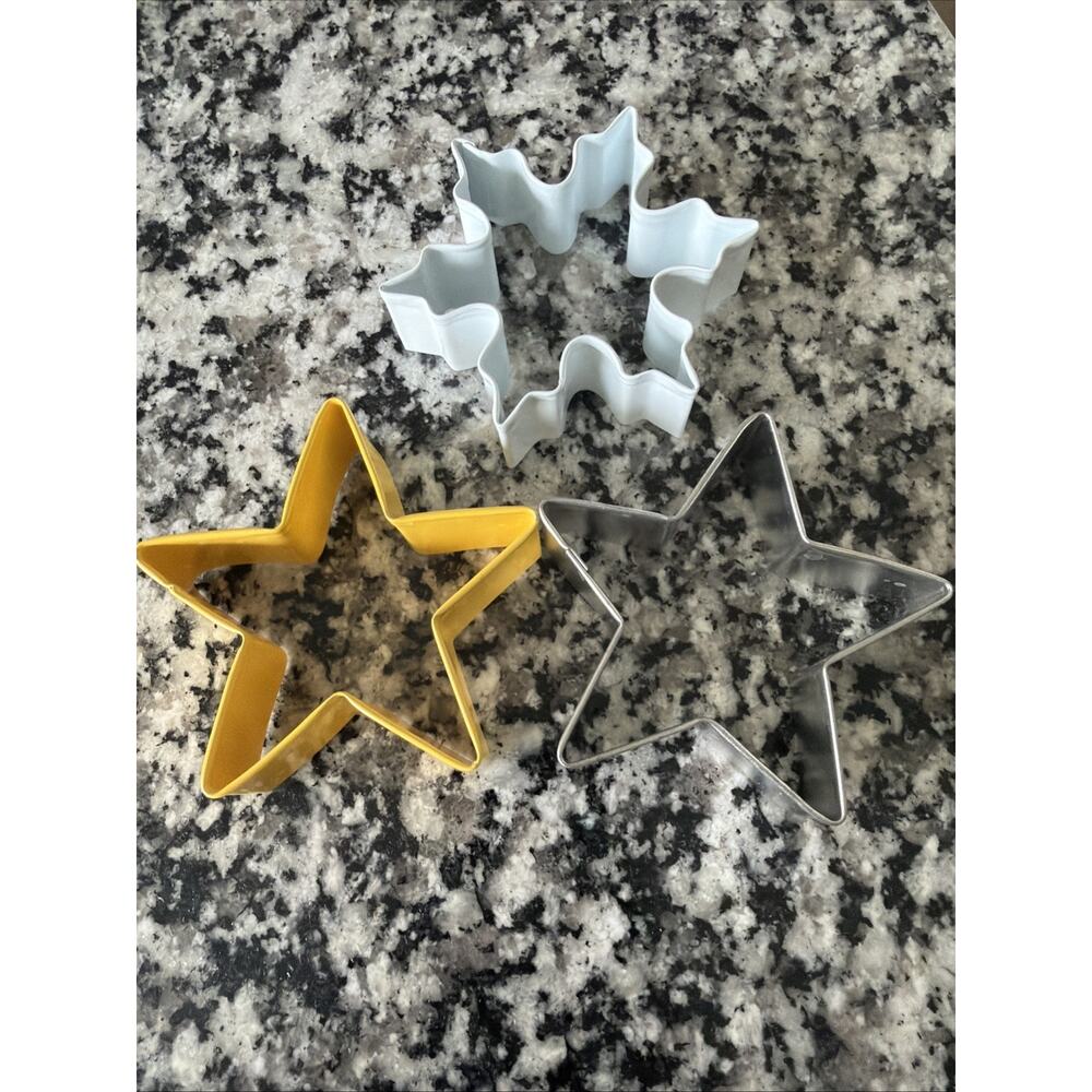 Cookie Cutters Lot Of 3 Stars And Snowflake Stainless Steel Baking
